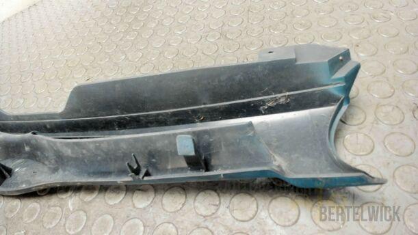 Foto: KÜHLERGRILL eines Ford Mondeo Turnier