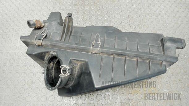 Foto: LUFTFILTERKASTEN eines Ford Mondeo Turnier