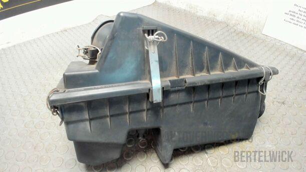 Foto: LUFTFILTERKASTEN eines Ford Mondeo Turnier