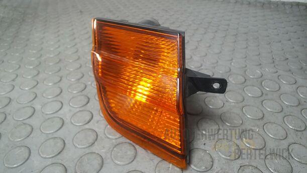 Foto: BLINKER RECHTS eines Nissan Micra 1.2