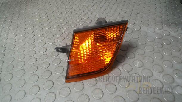 Foto: BLINKER LINKS eines Nissan Micra 1.2