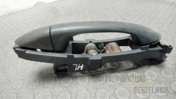 Foto: TÜRAUSSENGRIFF HINTEN LINKS eines Mercedes-Benz C 220 CDI