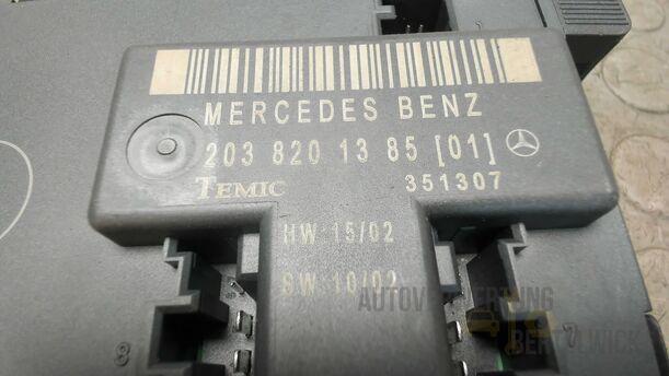 Foto: TÜRSTEUERGERÄT eines Mercedes-Benz C 220 CDI