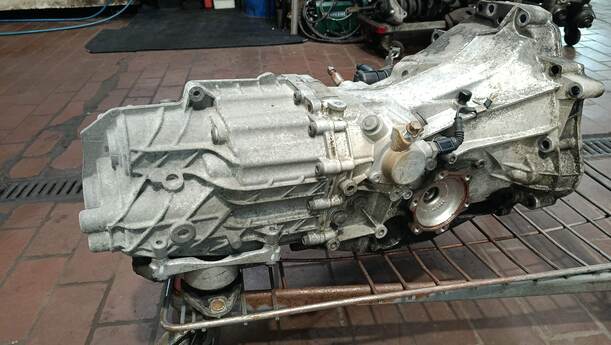 Foto: SCHALTGETRIEBE HEN (160000km) eines Audi A4 Cabriolet 2.5 TDI Fun
