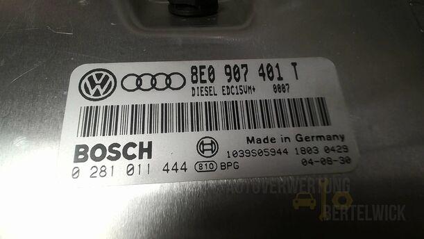Foto: STEUERGERÄT DIESELEINSPRITZUNG/ MOTORSTEUERGERÄT eines Audi A4 Cabriolet 2.5 TDI Fun
