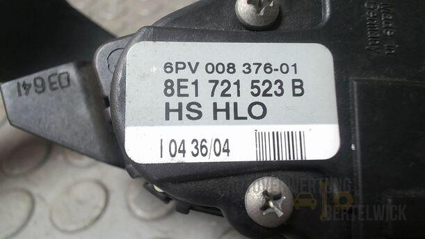 Foto: GASPEDAL eines Audi A4 Cabriolet 2.5 TDI Fun