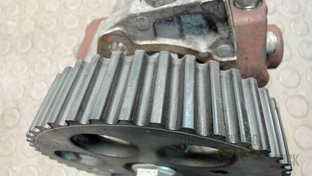 Foto: DIESELEINSPRITZPUMPE / HOCHDRUCKPUMPE eines Opel Astra 1.7 CDTI DPF Sports Tourer Fun
