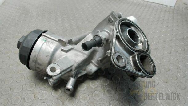 Foto: ÖLFILTER / ÖLKÜHLER eines Opel Astra 1.7 CDTI DPF Sports Tourer Fun
