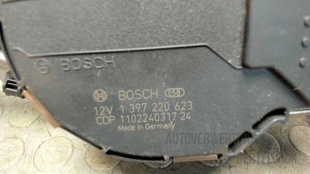 Foto: SCHEIBENWISCHERMOTOR VORNE eines Opel Astra 1.7 CDTI DPF Sports Tourer Fun