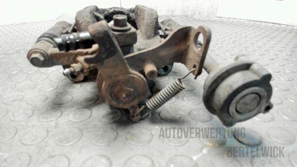 Foto: BREMSSATTEL HINTEN RECHTS eines Opel Astra 1.7 CDTI DPF Sports Tourer Fun