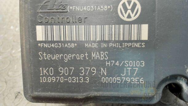 Foto: HAUPTBREMSAGGREGAT ABS eines VW Golf 1.4 FSI Fun