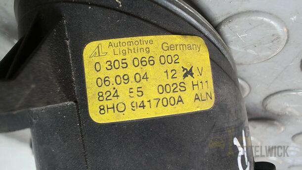Foto: NEBELSCHEINWERFER RECHTS ( CABRIO ) eines Audi A4 Cabriolet 2.5 TDI Fun