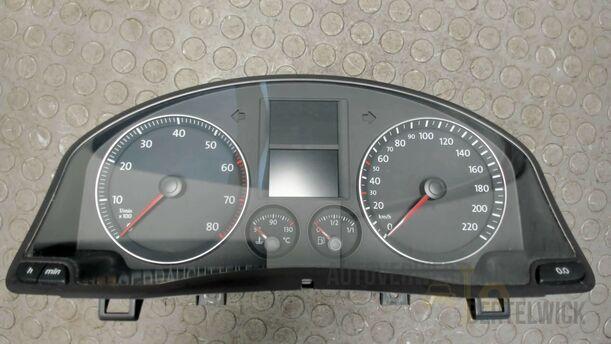 Foto: KOMBIINSTRUMENT / TACHOEINHEIT eines VW Golf 1.4 FSI Fun