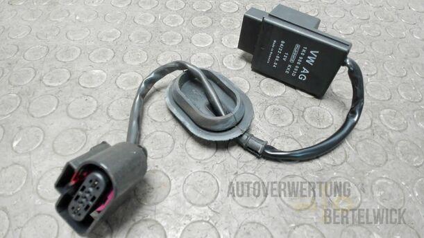 Foto: STEUERGERÄT KRAFTSTOFFPUMPE eines VW Golf 1.4 FSI Fun