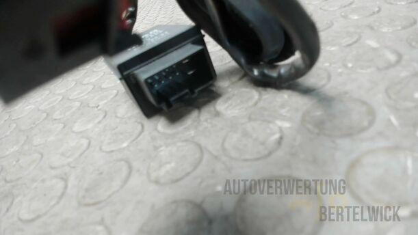 Foto: STEUERGERÄT KRAFTSTOFFPUMPE eines VW Golf 1.4 FSI Fun