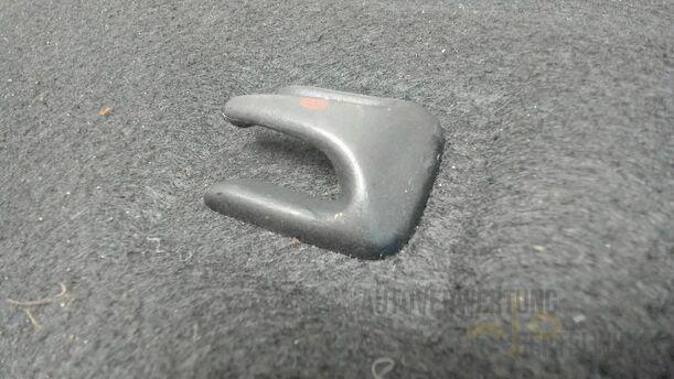 Foto: HUTABLAGE eines VW Golf 1.4 FSI Fun