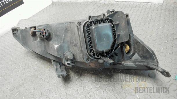 Foto: SCHEINWERFER LINKS eines Ford Focus Fun