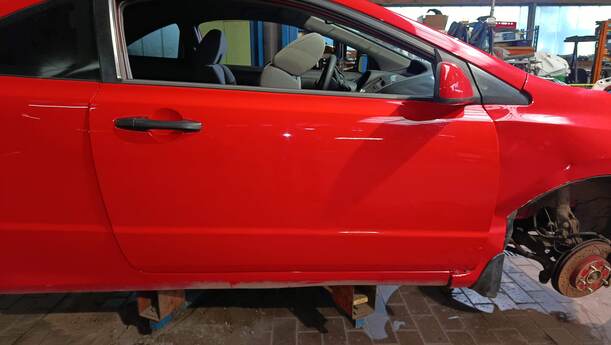 Foto: TÜR VORNE RECHTS ( 2/3 TÜRER ) eines Honda Civic 1.8i-VTEC Fun