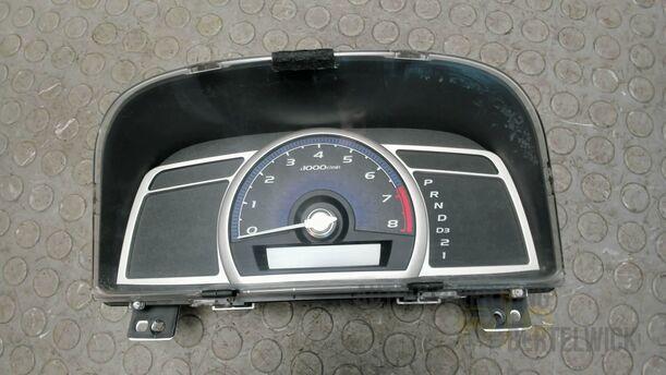 Foto: KOMBIINSTRUMENT / TACHOEINHEIT eines Honda Civic 1.8i-VTEC Fun