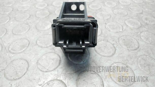 Foto: WARNBLINKSCHALTER eines Honda Civic 1.8i-VTEC Fun