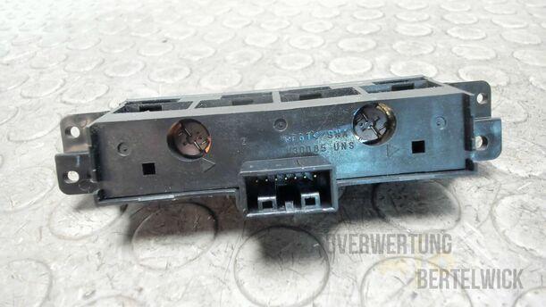Foto: TACHOSCHALTER / TEMPOMATSCHALTER eines Honda Civic 1.8i-VTEC Fun
