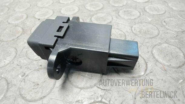 Foto: BEIFAHRERAIRBAGANZEIGE eines Honda Civic 1.8i-VTEC Fun