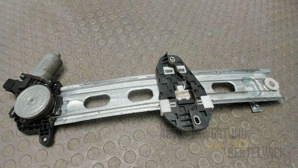Foto: FENSTERHEBER VORNE LINKS eines Honda Civic 1.8i-VTEC Fun