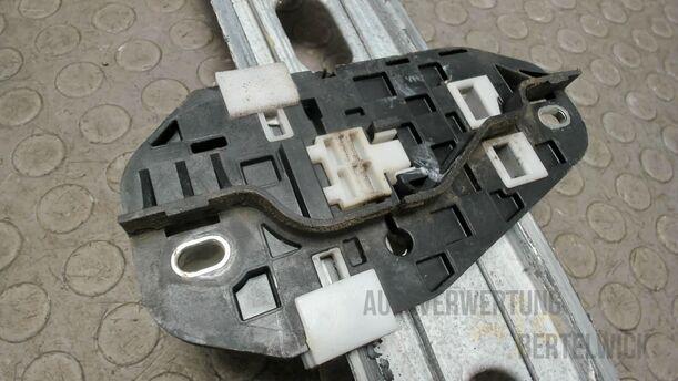 Foto: FENSTERHEBER VORNE LINKS eines Honda Civic 1.8i-VTEC Fun