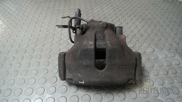 Foto: BREMSSATTEL VORN LINKS ( ATE ) eines Audi A4 Cabriolet 2.5 TDI Fun