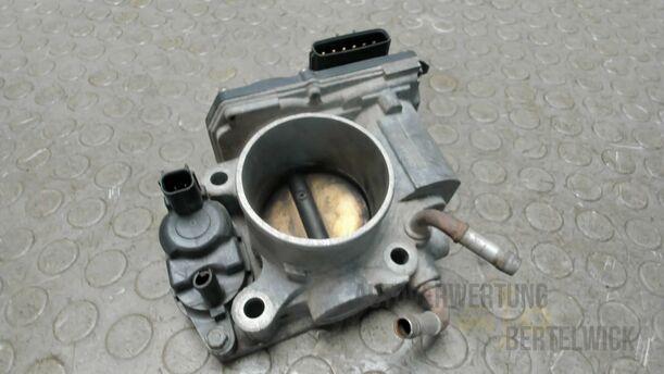 Foto: DROSSELKLAPPENSTUTZEN eines Honda Civic 1.8i-VTEC Fun