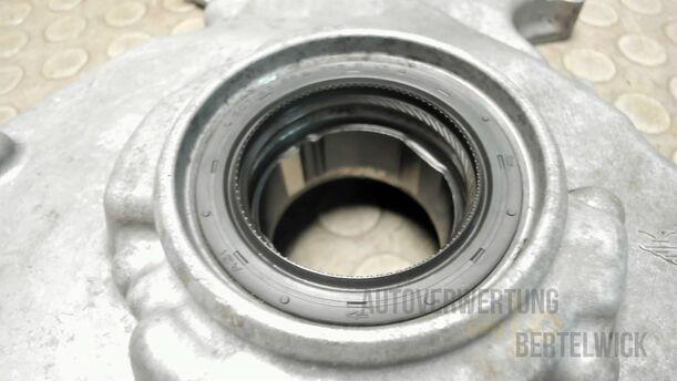 Foto: STIRNDECKEL / STEUERGEHÄUSE / ÖLPUMPE eines Honda Civic 1.8i-VTEC Fun