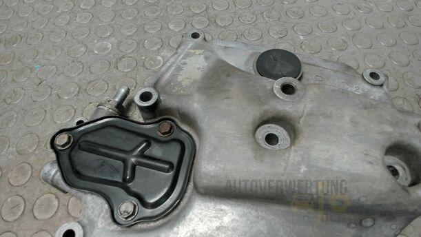Foto: STIRNDECKEL / STEUERGEHÄUSE / ÖLPUMPE eines Honda Civic 1.8i-VTEC Fun