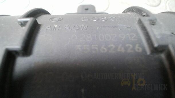 Foto: LUFTMASSENMESSER ( BOSCH ) eines Opel Insignia 2.0 CDTI ecoFLEX Start/Stop Attraction