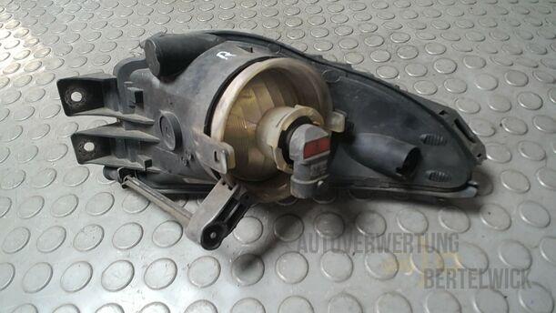 Foto: NEBELSCHEINWERFER RECHTS eines Opel Insignia 2.0 CDTI ecoFLEX Start/Stop Attraction
