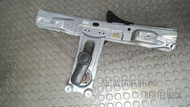 Foto: FENSTERHEBER MECHANISCH HINTEN RECHTS ( SCHRÄGHECK ) eines Opel Insignia 2.0 CDTI ecoFLEX Start/Stop Attraction