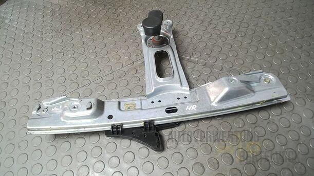 Foto: FENSTERHEBER MECHANISCH HINTEN RECHTS ( SCHRÄGHECK ) eines Opel Insignia 2.0 CDTI ecoFLEX Start/Stop Attraction