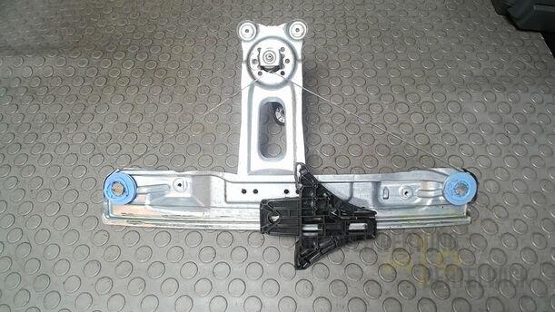 Foto: FENSTERHEBER MECHANISCH HINTEN RECHTS ( SCHRÄGHECK ) eines Opel Insignia 2.0 CDTI ecoFLEX Start/Stop Attraction
