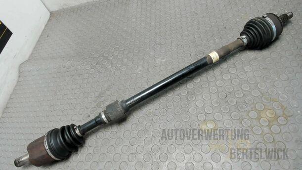 Foto: ANTRIEBSWELLE RECHTS eines Honda Civic 1.8i-VTEC Attraction