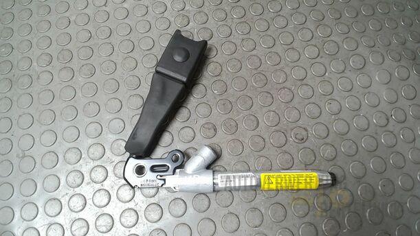 Foto: GURTSTRAFFER VORN RECHTS eines Opel Insignia 2.0 CDTI ecoFLEX Start/Stop Attraction