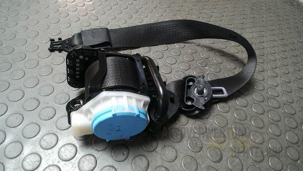 Foto: SICHERHEITSGURT VORN LINKS eines Opel Insignia 2.0 CDTI ecoFLEX Start/Stop Attraction