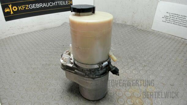 Foto: PUMPE SERVOLENKUNG / ELEKTRISCHE SERVOPUMPE eines Opel Vectra 2.0 DTI Caravan Attraction