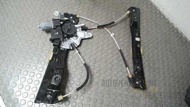 Foto: FENSTERHEBER ELEKTRISCH VORN RECHTS eines Opel Insignia 2.0 CDTI ecoFLEX Start/Stop Attraction