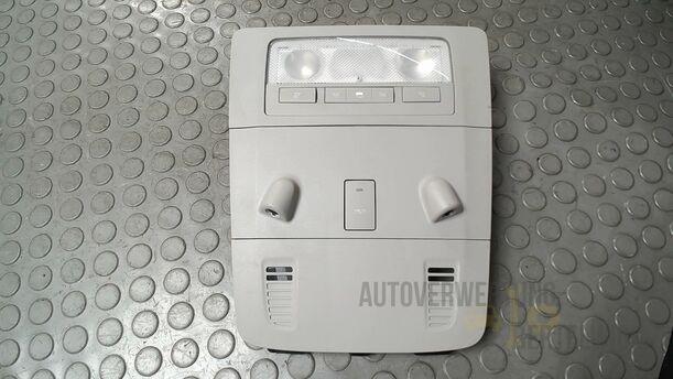 Foto: INNENLEUCHTE VORN eines Opel Insignia 2.0 CDTI ecoFLEX Start/Stop Attraction