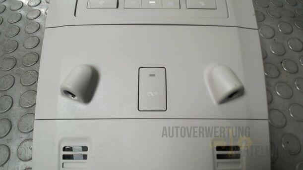 Foto: INNENLEUCHTE VORN eines Opel Insignia 2.0 CDTI ecoFLEX Start/Stop Attraction