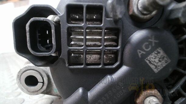 Foto: LICHTMASCHINE ( 100A ) eines Opel Insignia 2.0 CDTI ecoFLEX Start/Stop Attraction