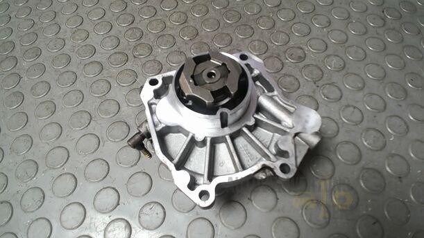 Foto: VAKUUMPUMPE/ UNTERDRUCKPUMPE eines Opel Insignia 2.0 CDTI ecoFLEX Start/Stop Attraction