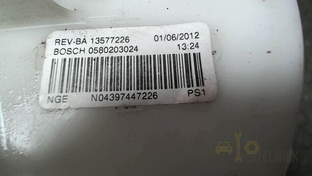 Foto: KRAFTSTOFFPUMPE eines Opel Insignia 2.0 CDTI ecoFLEX Start/Stop Attraction