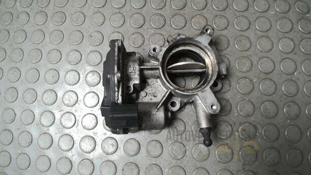 Foto: DROSSELKLAPPENSTUTZEN/ DROSSELKLAPPE eines Opel Insignia 2.0 CDTI ecoFLEX Start/Stop Attraction