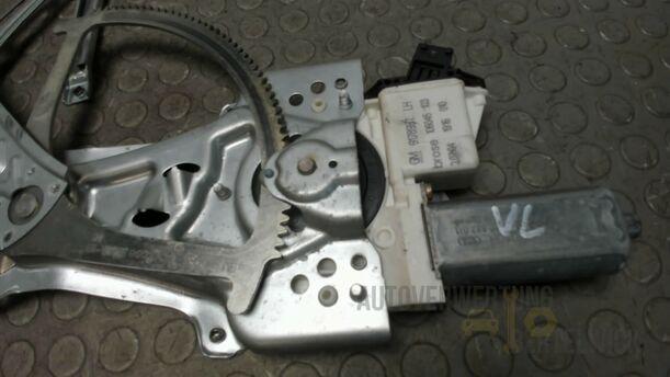 Foto: FENSTERHEBERMOTOR VORNE LINKS eines Opel Vectra 2.0 DTI Caravan Attraction