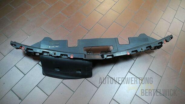 Foto: STOßSTANGENHALTER VORN MITTIG eines Opel Insignia 2.0 CDTI ecoFLEX Start/Stop Attraction